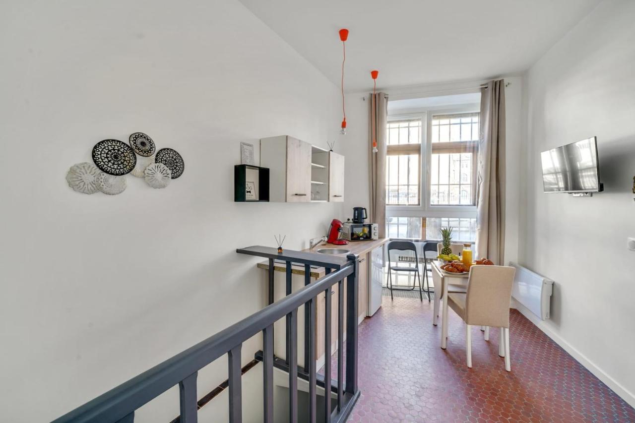 Loft In Heart Of Paris Moulin Rouge Apartment ภายนอก รูปภาพ